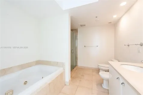 19400 Turnberry Way Aventura FL 33180
