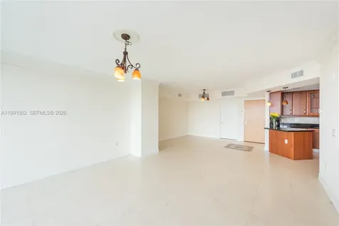 19400 Turnberry Way Aventura FL 33180