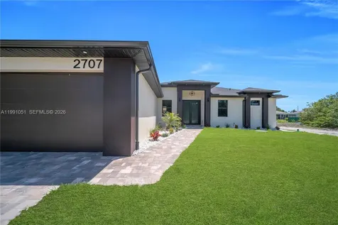 2707 29th Street Lehigh Acres FL 33976