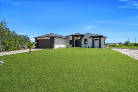 2707 29th Street Lehigh Acres FL 33976