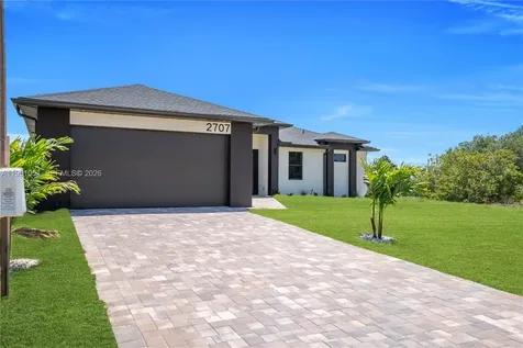2707 29th Street Lehigh Acres FL 33976