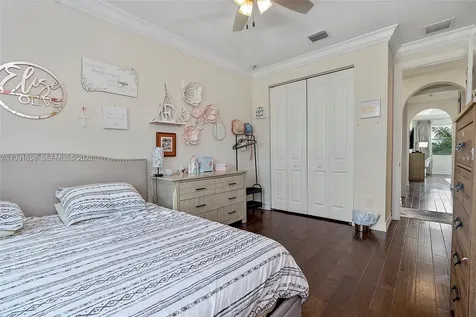 11332 SW 12th Street Pembroke Pines FL 33025