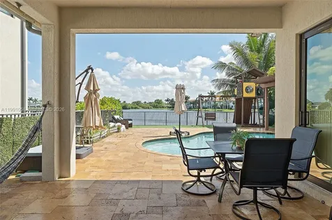 11332 SW 12th Street Pembroke Pines FL 33025