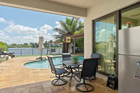 11332 SW 12th Street Pembroke Pines FL 33025