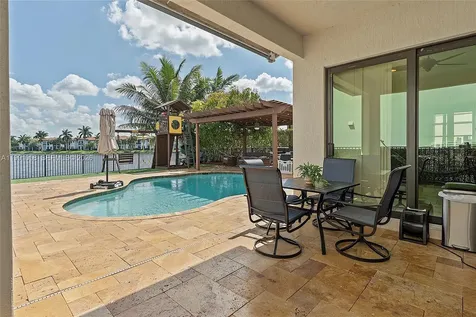 11332 SW 12th Street Pembroke Pines FL 33025