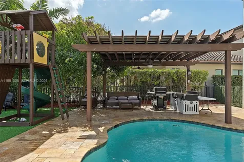 11332 SW 12th Street Pembroke Pines FL 33025