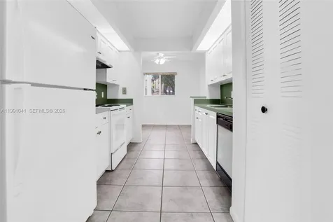 900 SW 142nd Avenue Pembroke Pines FL 33027