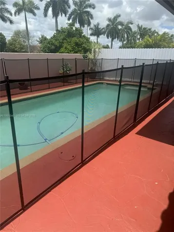15318 SW 41st Terrace Miami FL 33185