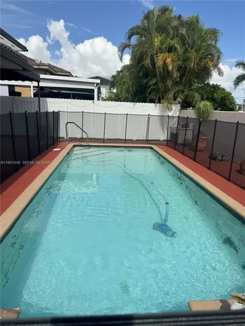 15318 SW 41st Terrace Miami FL 33185
