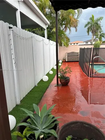 15318 SW 41st Terrace Miami FL 33185