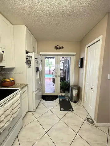 15318 SW 41st Terrace Miami FL 33185