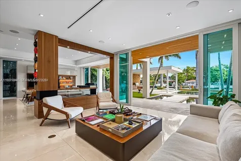 3465 N Meridian Avenue Miami Beach FL 33140