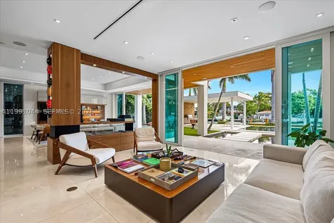 3465 N Meridian Avenue Miami Beach FL 33140