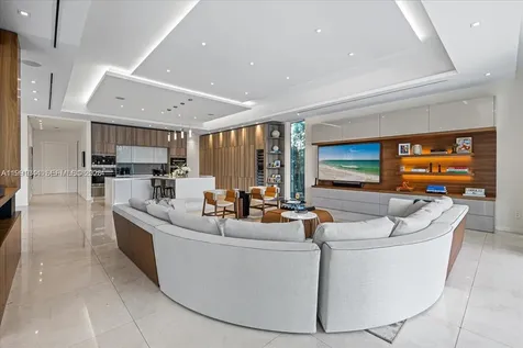 3465 N Meridian Avenue Miami Beach FL 33140