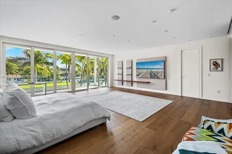 3465 N Meridian Avenue Miami Beach FL 33140