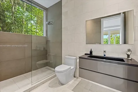 3465 N Meridian Avenue Miami Beach FL 33140