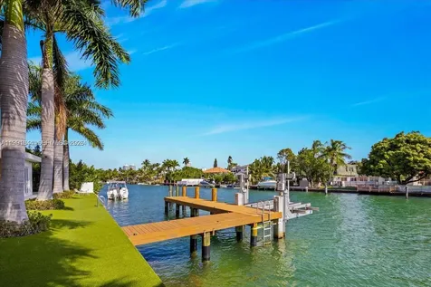 3465 N Meridian Avenue Miami Beach FL 33140