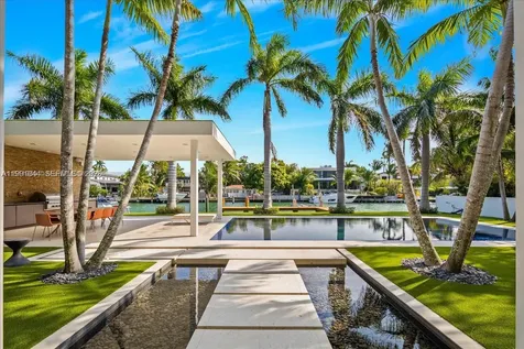 3465 N Meridian Avenue Miami Beach FL 33140