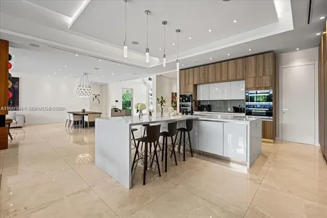 3465 N Meridian Avenue Miami Beach FL 33140