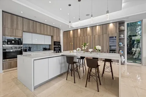 3465 N Meridian Avenue Miami Beach FL 33140