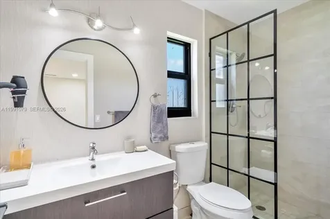 233 SE 4th Terrace Dania Beach FL 33004