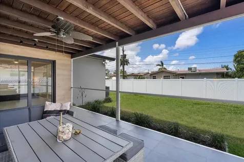 233 SE 4th Terrace Dania Beach FL 33004