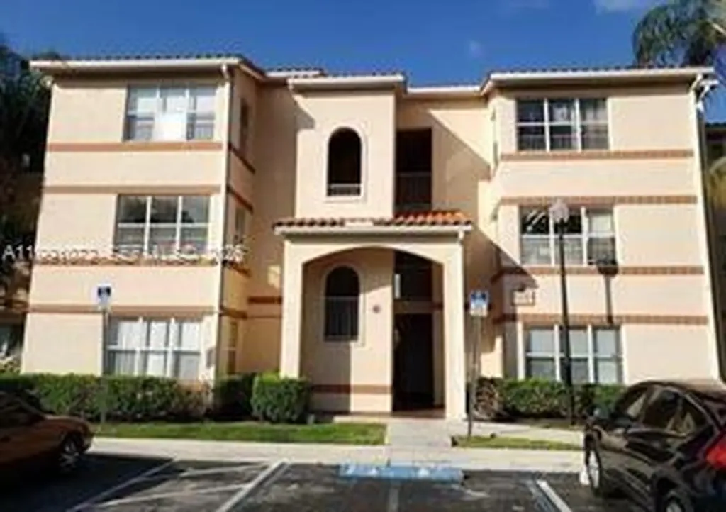 3390 N Pinewalk Drive N Margate FL 33063