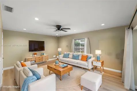 5171 SW 20th Street Plantation FL 33317