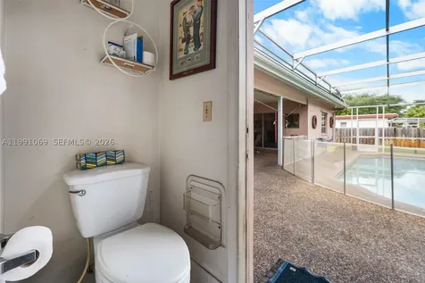 5171 SW 20th Street Plantation FL 33317