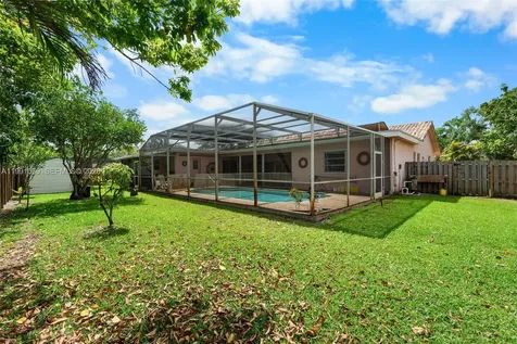 5171 SW 20th Street Plantation FL 33317