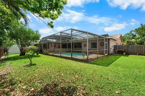 5171 SW 20th Street Plantation FL 33317