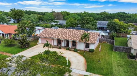 5171 SW 20th Street Plantation FL 33317