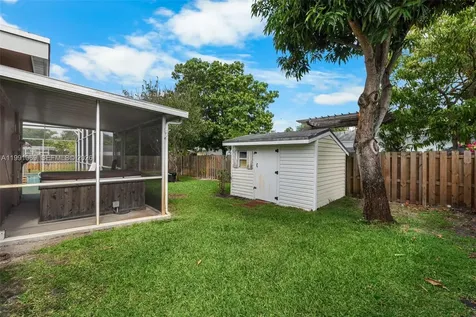 5171 SW 20th Street Plantation FL 33317