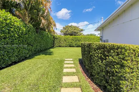 8975 SW 83rd Street Miami FL 33173