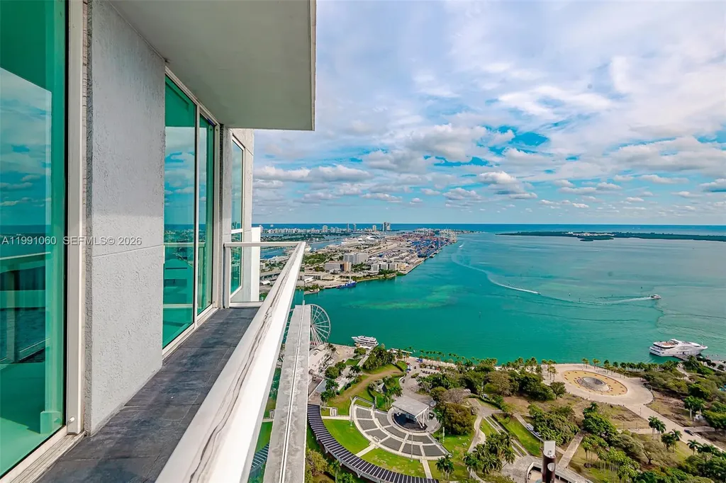 244 Biscayne Boulevard Miami FL 33132