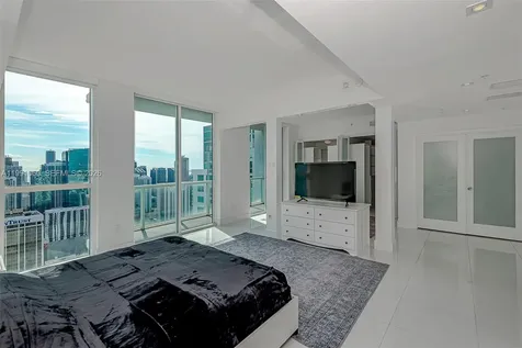 244 Biscayne Boulevard Miami FL 33132