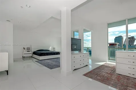 244 Biscayne Boulevard Miami FL 33132