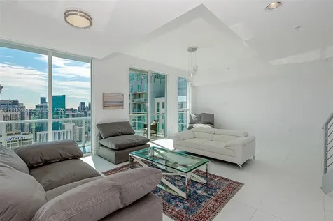 244 Biscayne Boulevard Miami FL 33132