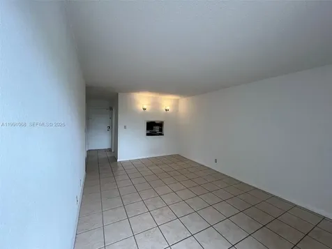4550 NW 9th Street Miami FL 33126