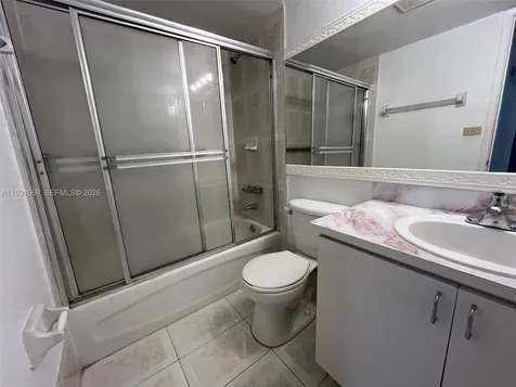 4550 NW 9th Street Miami FL 33126
