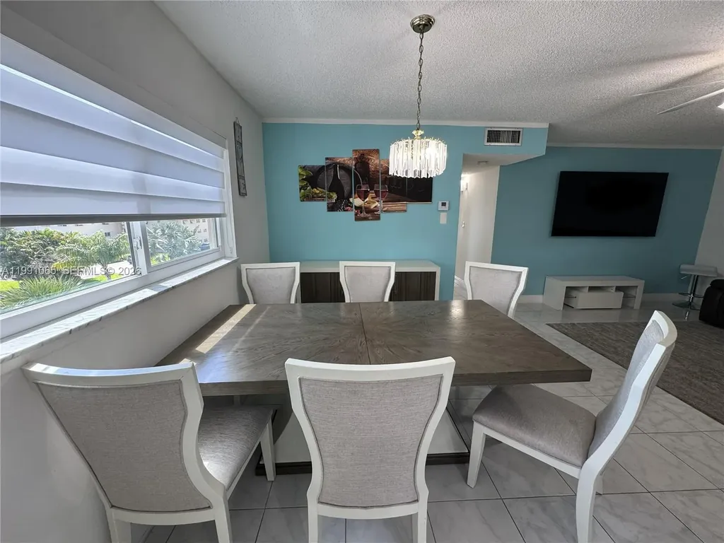 5300 Washington Street Hollywood FL 33021