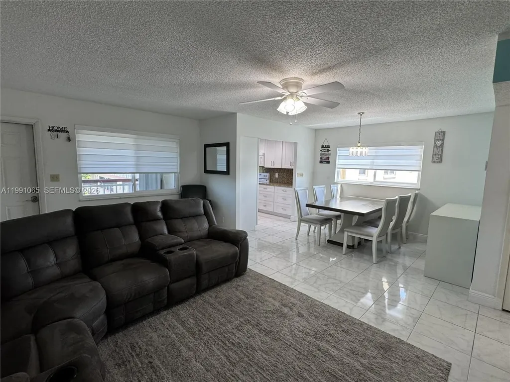 5300 Washington Street Hollywood FL 33021