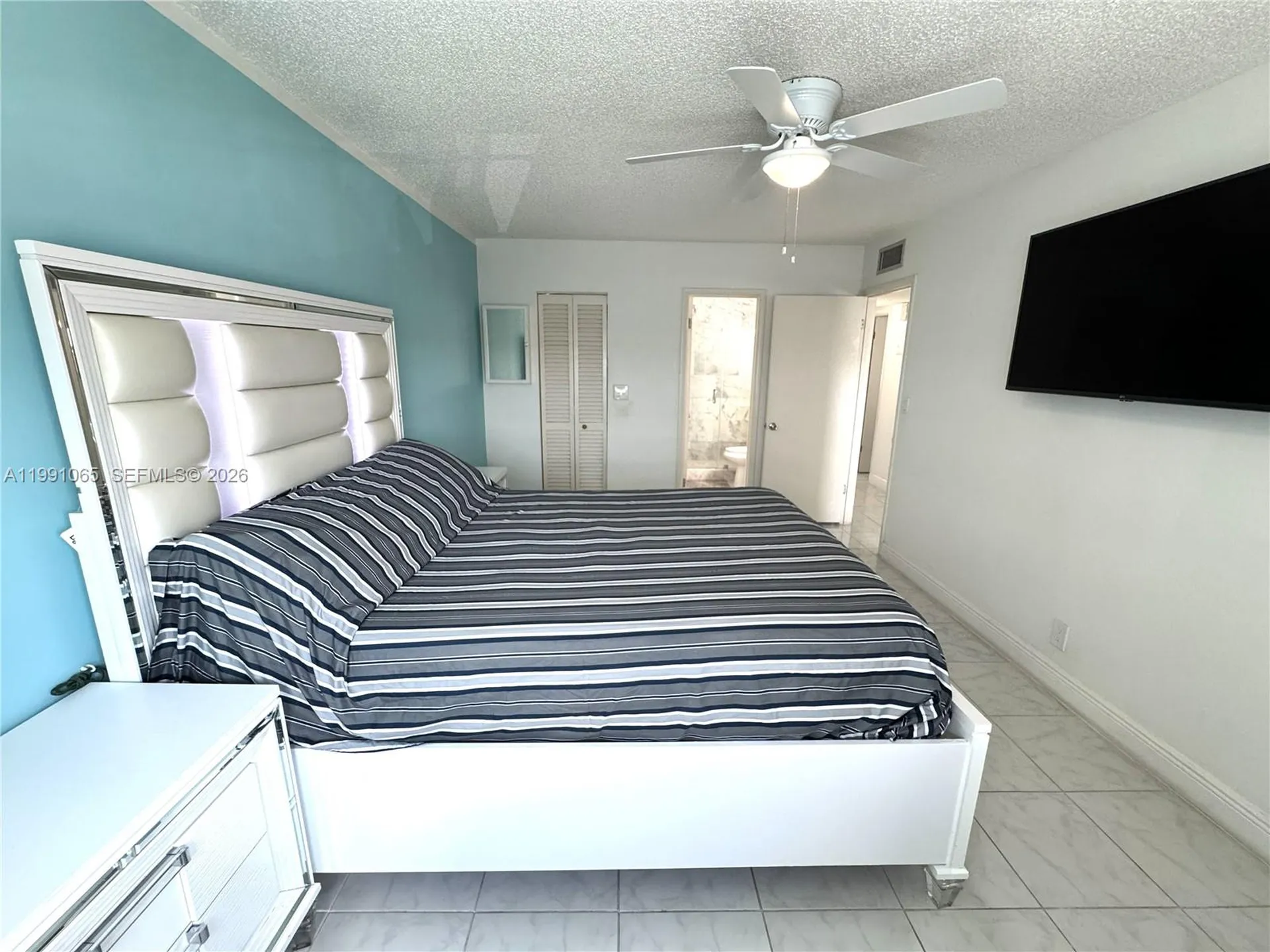 5300 Washington Street Hollywood FL 33021