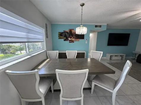 5300 Washington Street Hollywood FL 33021