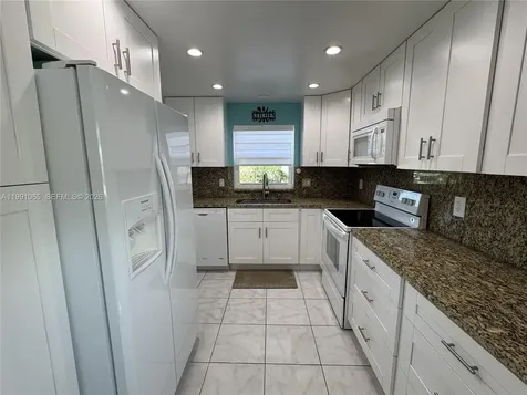 5300 Washington Street Hollywood FL 33021