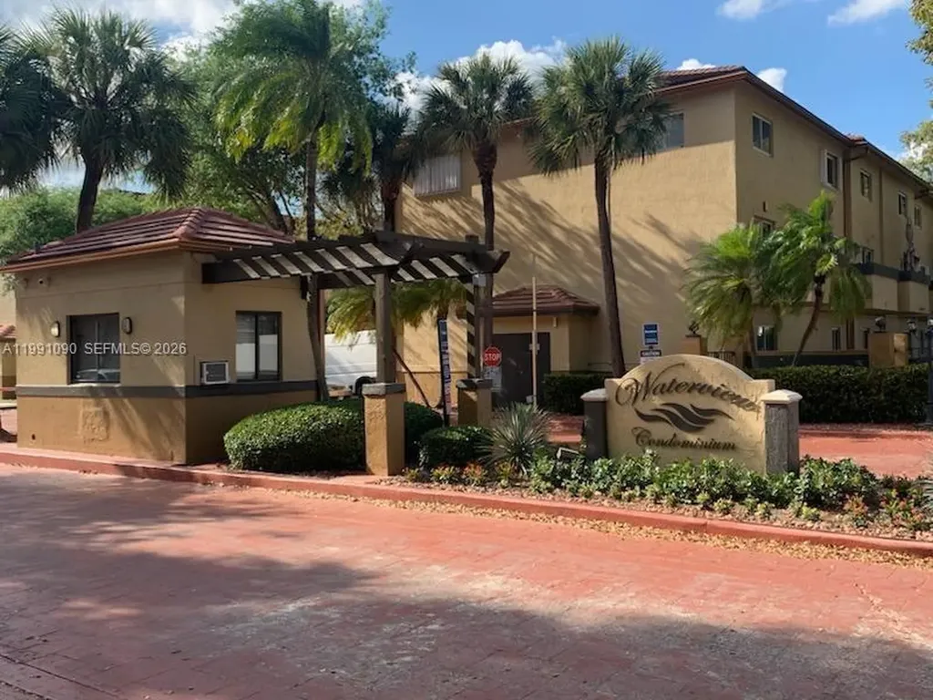 14900 SW 82nd Terrace Miami FL 33193