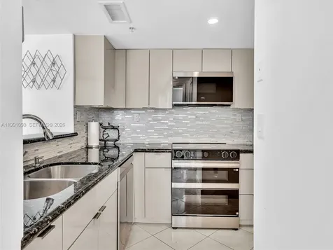 650 West Avenue Miami Beach FL 33139