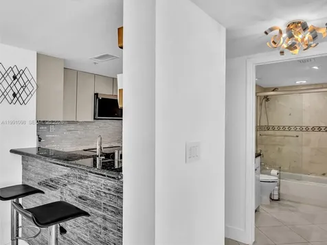 650 West Avenue Miami Beach FL 33139