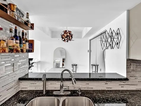 650 West Avenue Miami Beach FL 33139