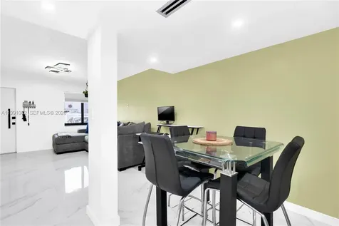 5362 W 24th Avenue Hialeah FL 33016
